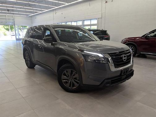 2024 Nissan Pathfinder S 4WD