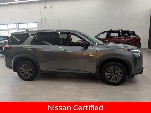 2024 Nissan Pathfinder S 4WD