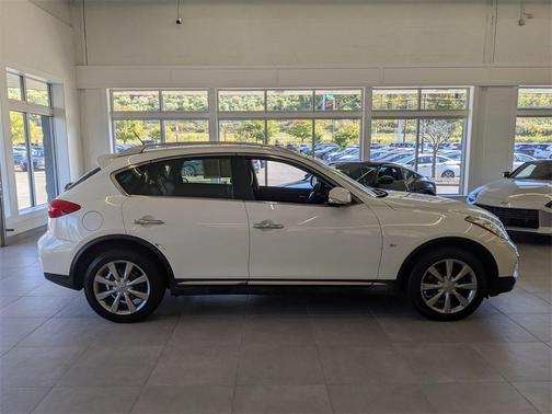2016 INFINITI QX50 Base