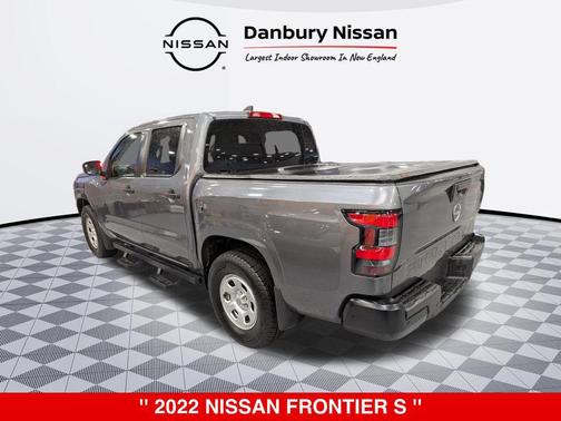 Gun Metallic 2022 Nissan Frontier S