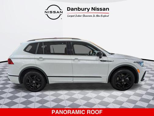 Opal White Pearl 2024 Volkswagen Tiguan 2.0T SE R-Line Black 4MOTION