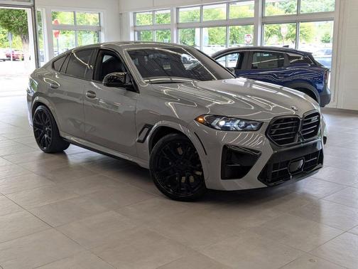 2025 BMW X6 M Base
