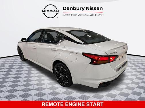 Pearl White Tricoat 2023 Nissan Altima SR Intelligent AWD