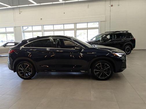 2025 INFINITI QX55 LUXE