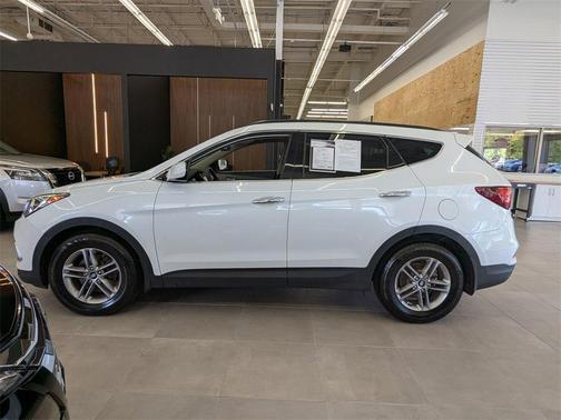 Frost White Pearl 2017 Hyundai Santa Fe Sport 2.4L