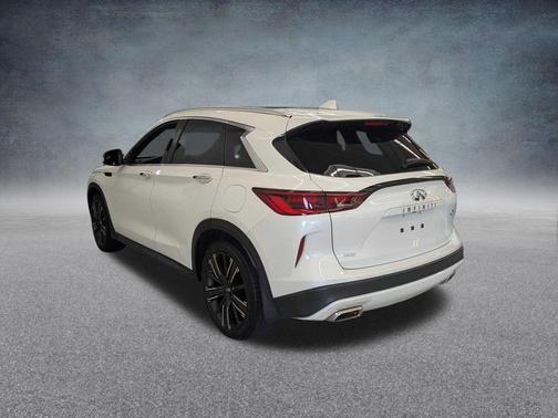 2022 INFINITI QX50 LUXE AWD