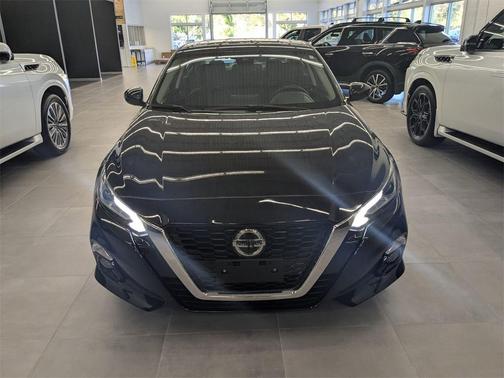 2020 Nissan Altima 2.5 SV