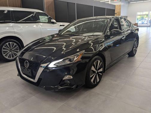 2020 Nissan Altima 2.5 SV
