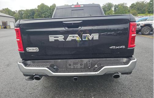 Diamond Black Crystal Pearlcoat 2026 RAM 1500 Longhorn