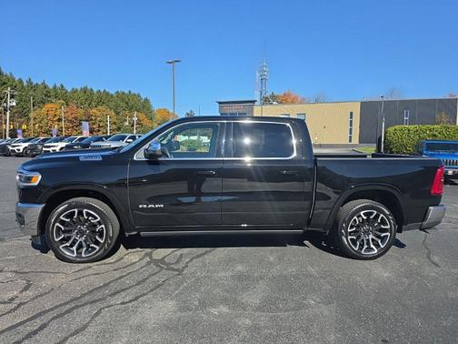 Diamond Black Crystal Pearlcoat 2026 RAM 1500 Longhorn