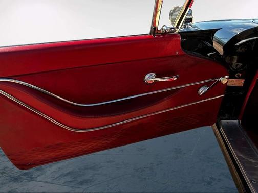 1959 Ford Thunderbird
