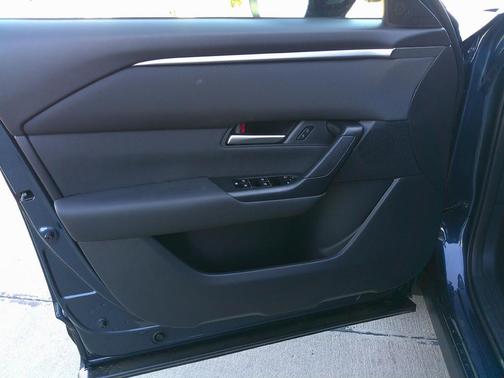 2025 Mazda CX-50 Hybrid Preferred Package