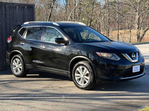 Magnetic Black 2016 Nissan Rogue SV