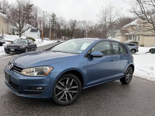 2016 Volkswagen Golf TSI SE 4-Door