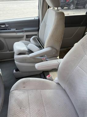 2008 Chrysler Town & Country LX