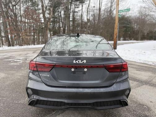 2022 Kia Forte LXS
