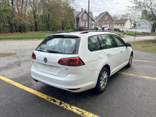 2017 Volkswagen Golf SportWagen TSI S