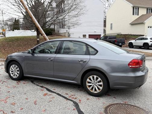 2015 Volkswagen Passat 1.8T S