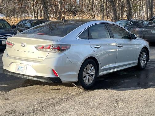 2018 Hyundai SONATA Hybrid Limited