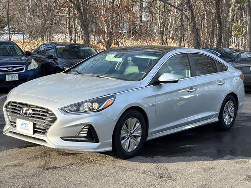 2018 Hyundai SONATA Hybrid Limited