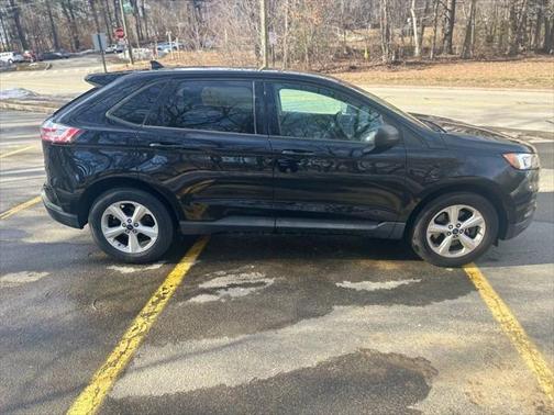 2020 Ford Edge SE