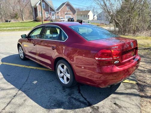 2015 Volkswagen Passat 1.8T Limited Edition