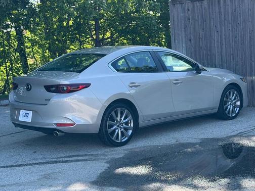 Tan 2022 Mazda Mazda3 FWD w/Select Package
