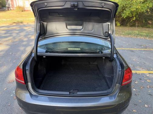 2012 Volkswagen Passat 2.5 S