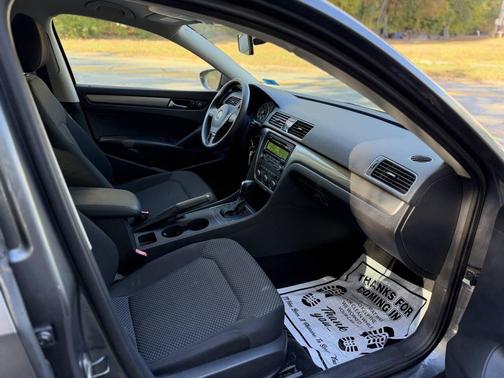 2012 Volkswagen Passat 2.5 S