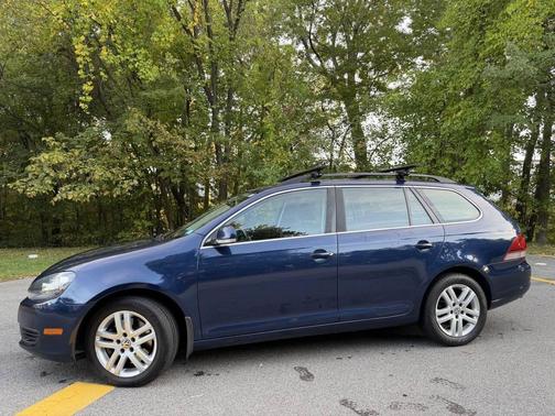 2014 Volkswagen Jetta SportWagen Manual TDI
