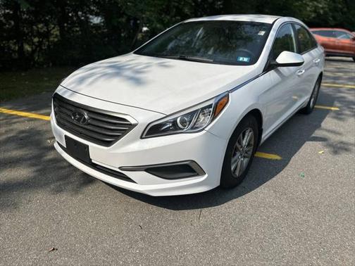 2017 Hyundai SONATA SE