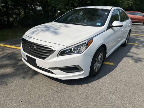 2017 Hyundai SONATA SE