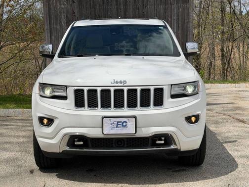 Bright White Clearcoat 2014 Jeep Grand Cherokee Overland