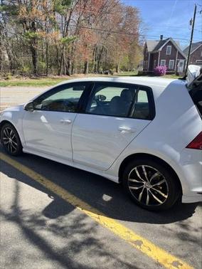 2015 Volkswagen Golf Auto TSI SE