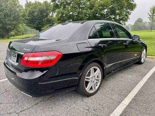 2010 Mercedes-Benz E-Class E 550 4MATIC Sedan 4D