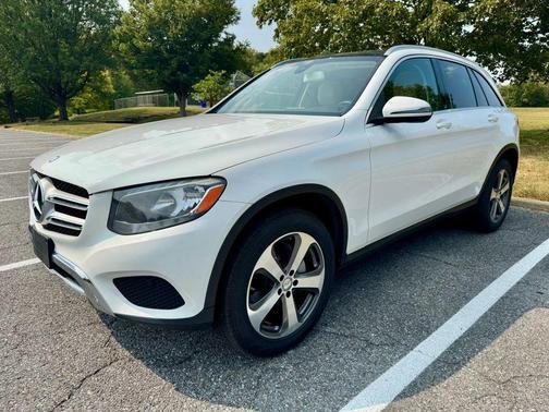 2017 Mercedes-Benz GLC 300 4MATIC