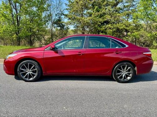2016 Toyota Camry XSE