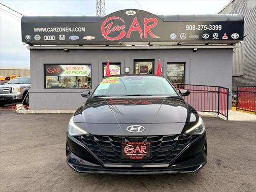 2022 Hyundai ELANTRA SEL