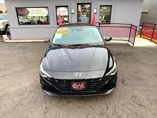 2022 Hyundai ELANTRA SEL