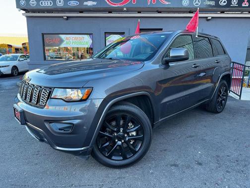 2021 Jeep Grand Cherokee Laredo
