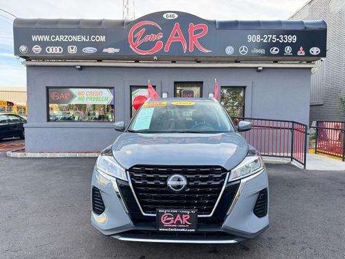 2023 Nissan Kicks SV