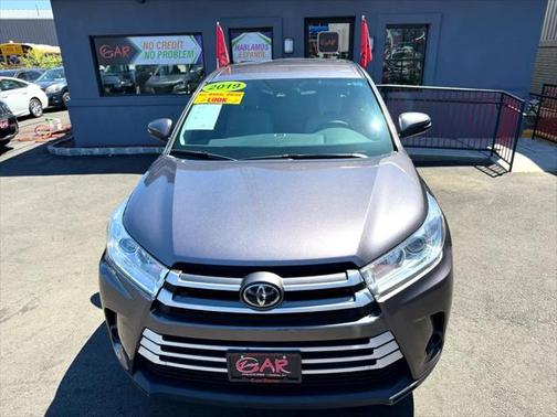 2019 Toyota Highlander LE Plus