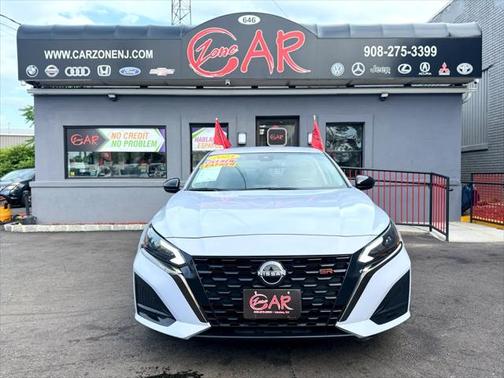 2023 Nissan Altima SR FWD