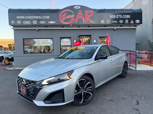 2023 Nissan Altima SR FWD