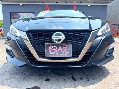 2022 Nissan Altima SR FWD