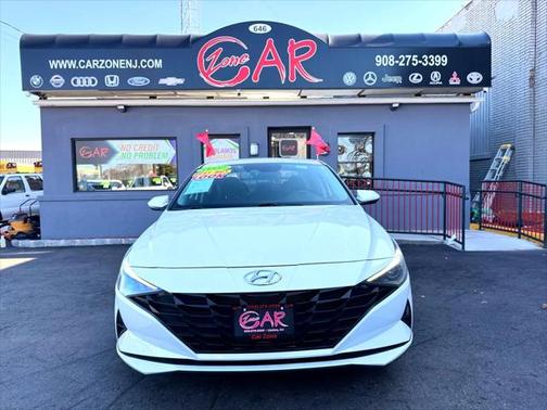 2022 Hyundai ELANTRA SEL