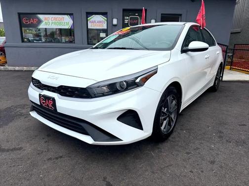 2023 Kia Forte LXS