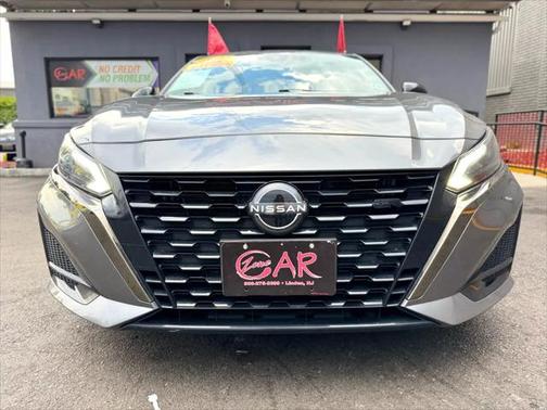 2023 Nissan Altima SR FWD