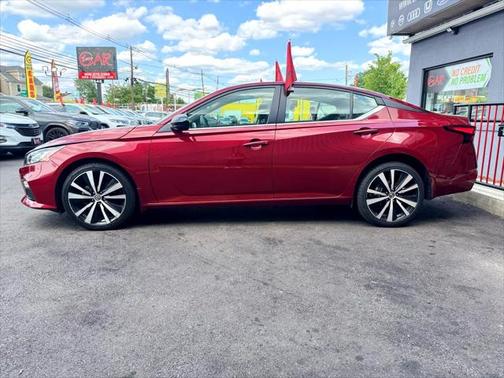 2022 Nissan Altima SR Intelligent AWD