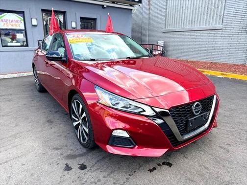 2022 Nissan Altima SR Intelligent AWD